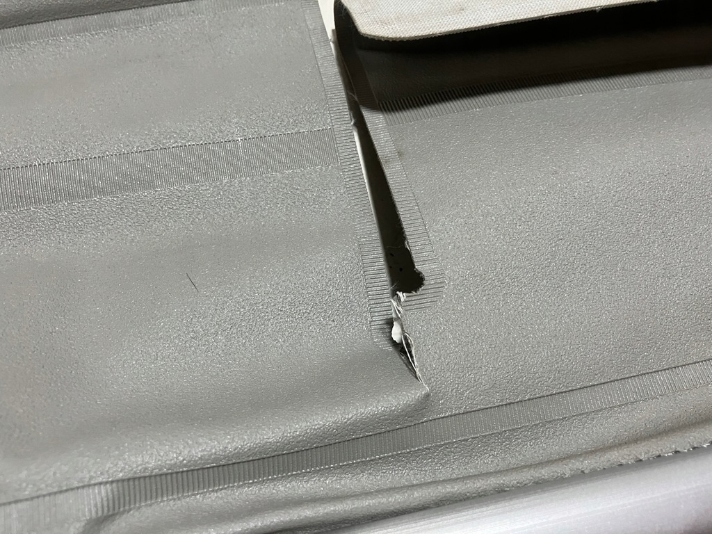 фото №6, Prius plus + шторка багажника серая