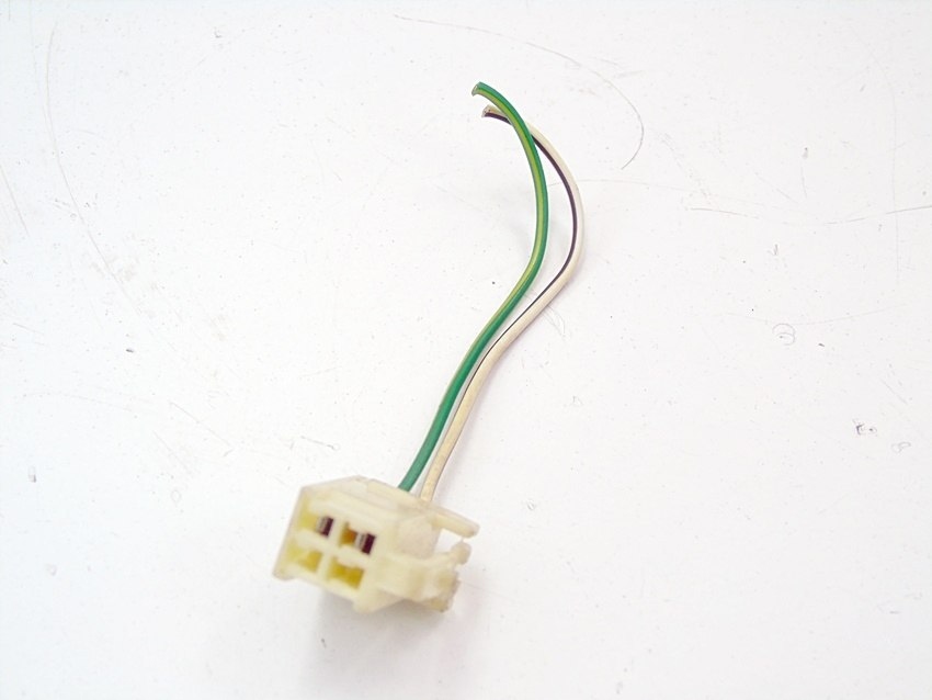 фото №1, Штекер колодка toyota avensis t25 corolla yaris verso rav 4 celica