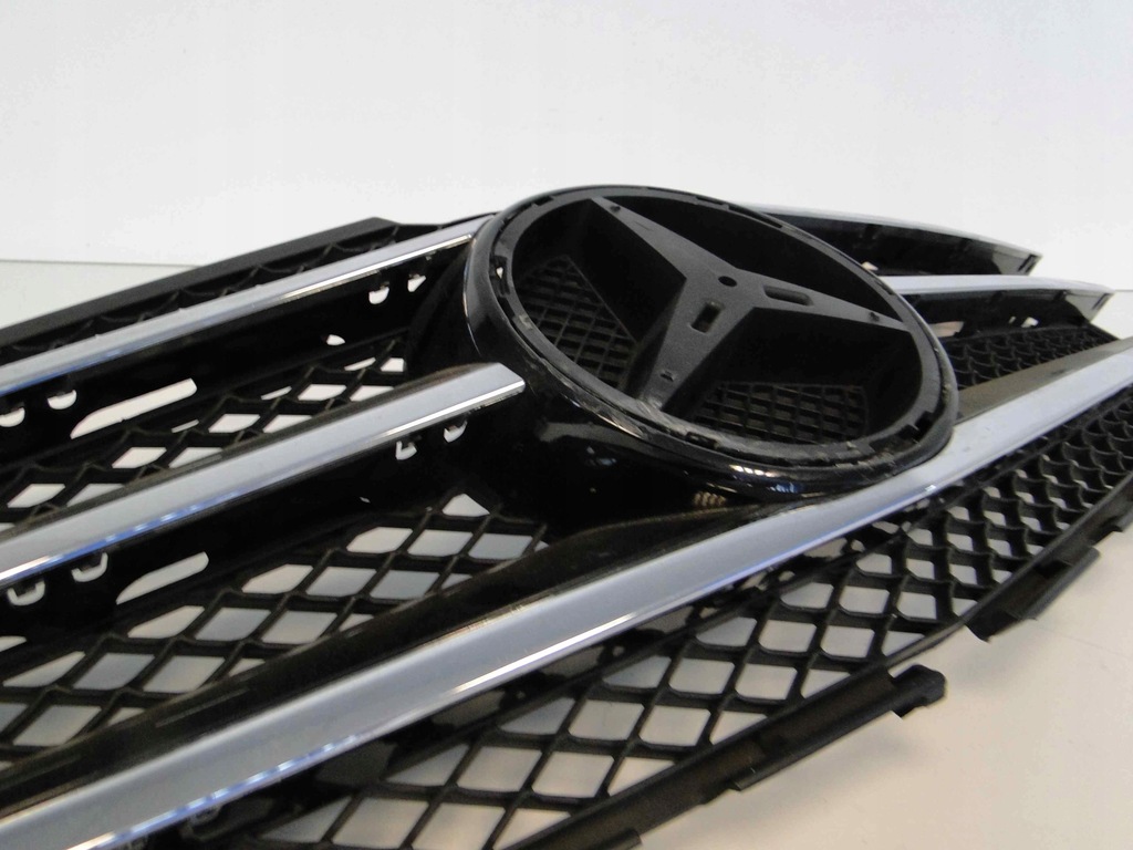 фото №3, Mercedes r klasa w251 251 lift решётка радиатора решётка радиатора amg