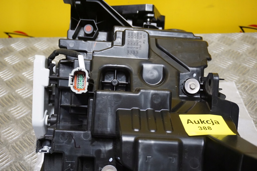 Nissan frontier 2022 - 2025 фара фара правый  led америка в Украине