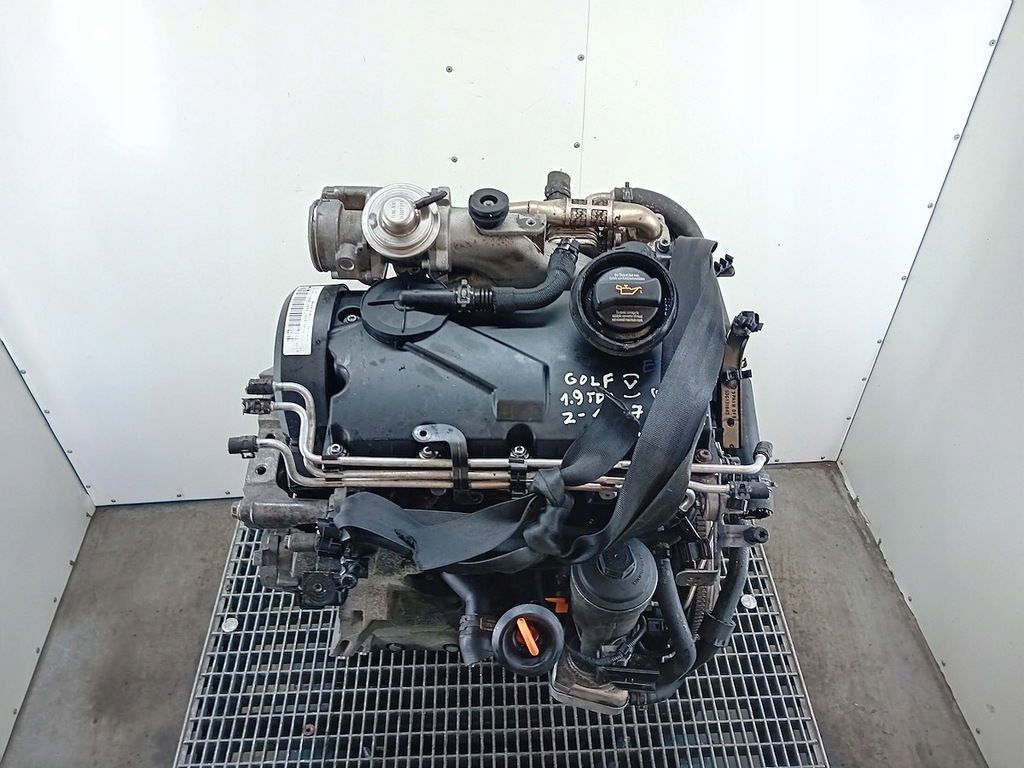 фото №13, Двигатель vw golf v bxe 1.9 tdi
