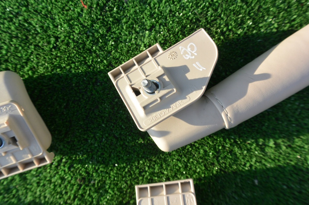 фото №8, Кронштейн потолочный kpl maserati quattroporte vi