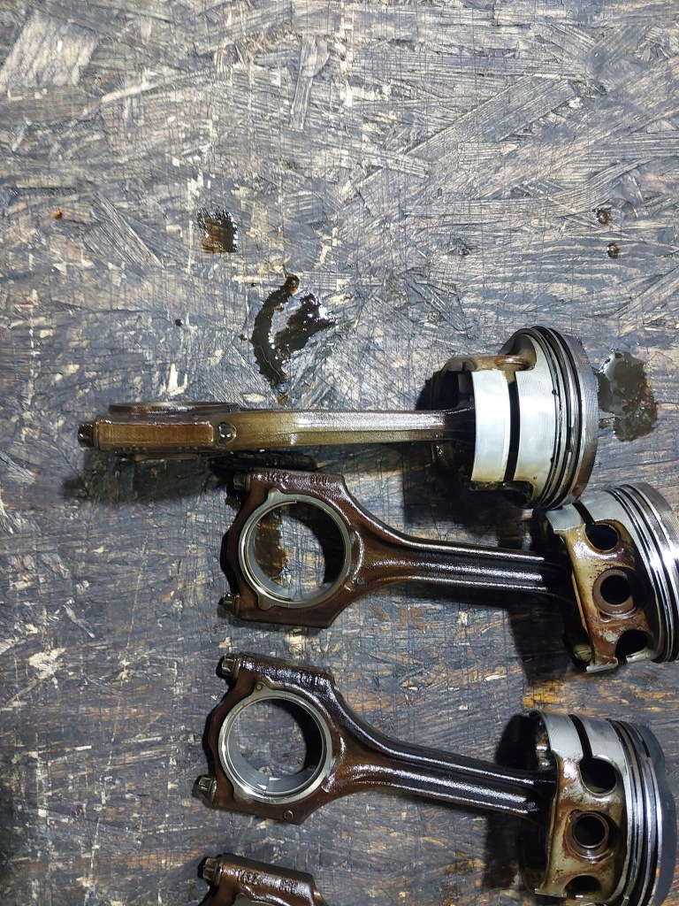 фото №5, Поршень шатун bmw e39 520i m52b20 1xvanos