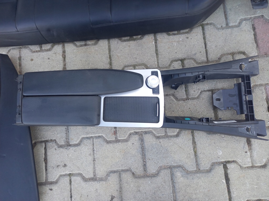 фото №7, Салон сиденья заднее сиденье обивка mercedes a204 w204 кожа