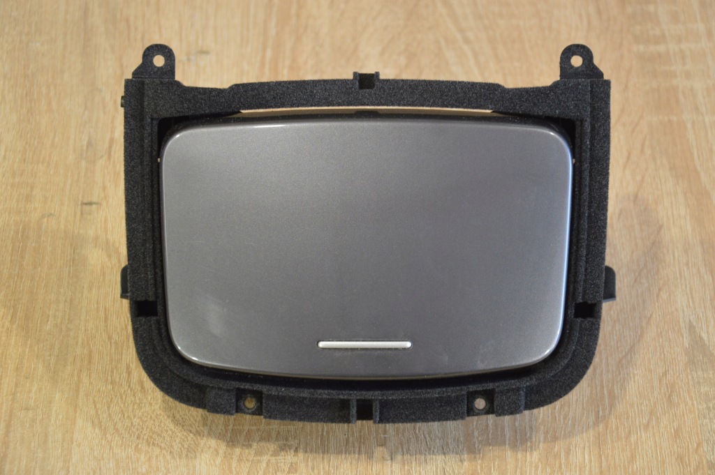 фото №1, Бардачок попільничка консолі laguna iii