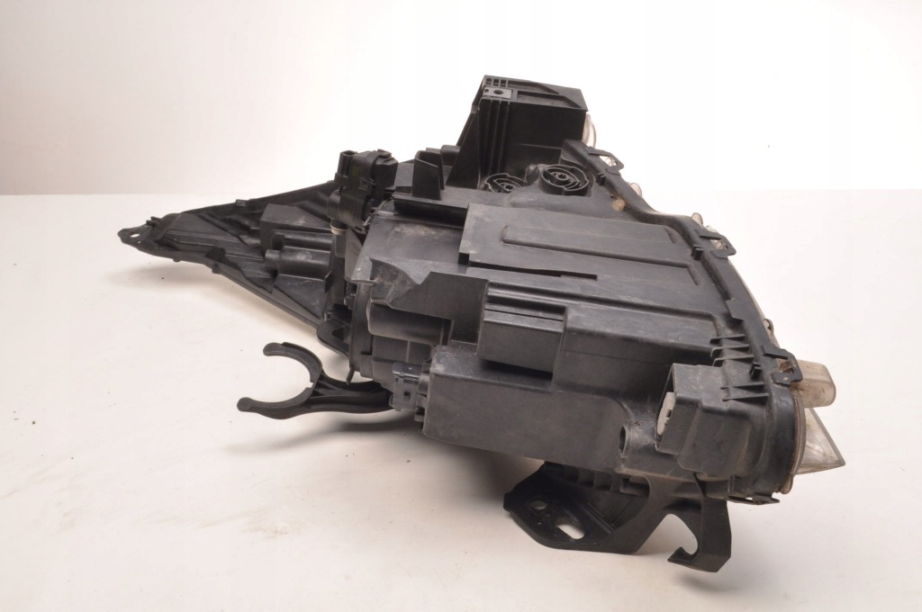 фото №14, Peugeot 3008 i лампа права передня правий перед eu 9682519080