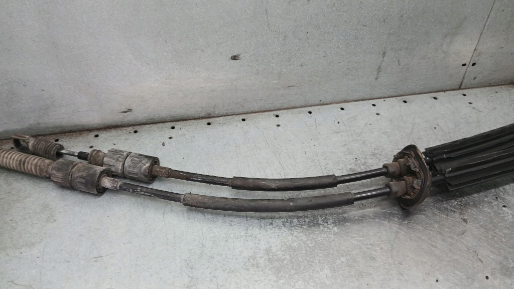 Тросик перемикання передач mercedes-benz w168 a140 1.4b 01-04r a16836000734903 Ціна