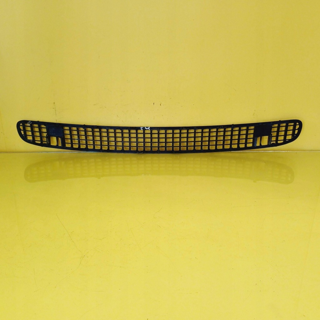 Решітка бампера впуск на капот bmw 3 e46 51138208484 nr131 Недорого