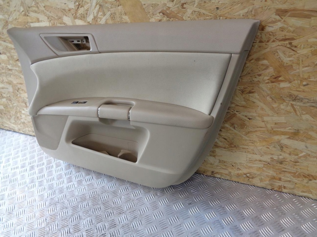 фото №4, Обшивка оббивка двері правий перед suzuki kizashi