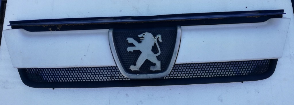 Купить Решетка  peugeot 1304703070 оригинал