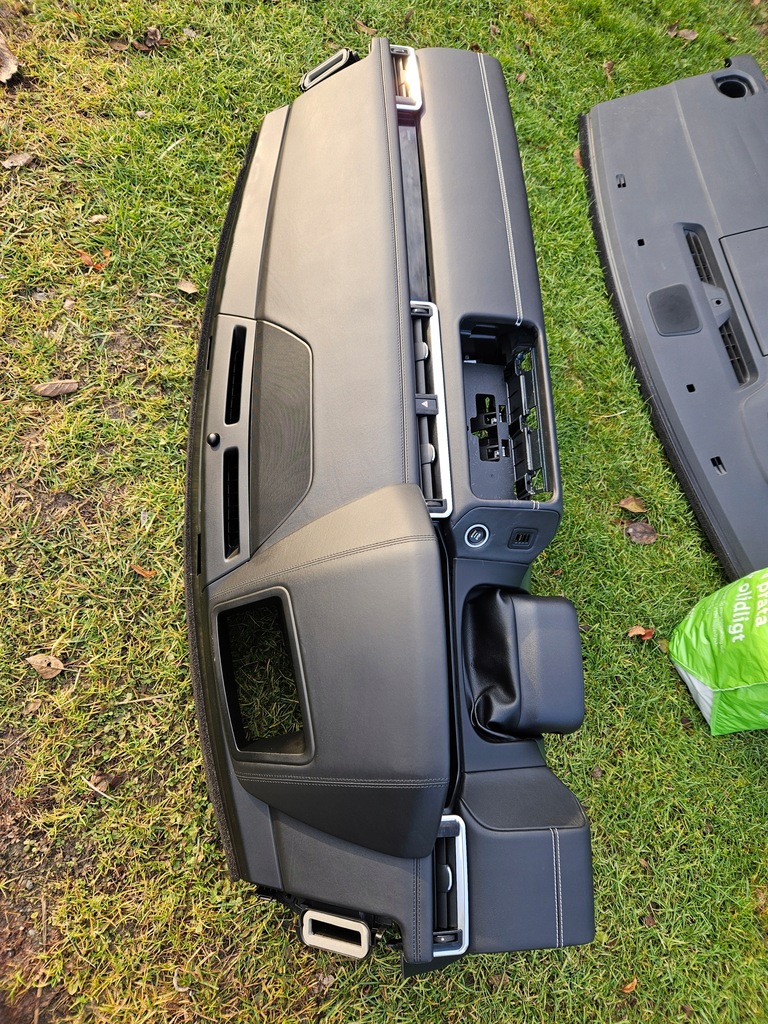 фото №2, Оригинал приборная панель приборная консоль приборная панель range rover land velar