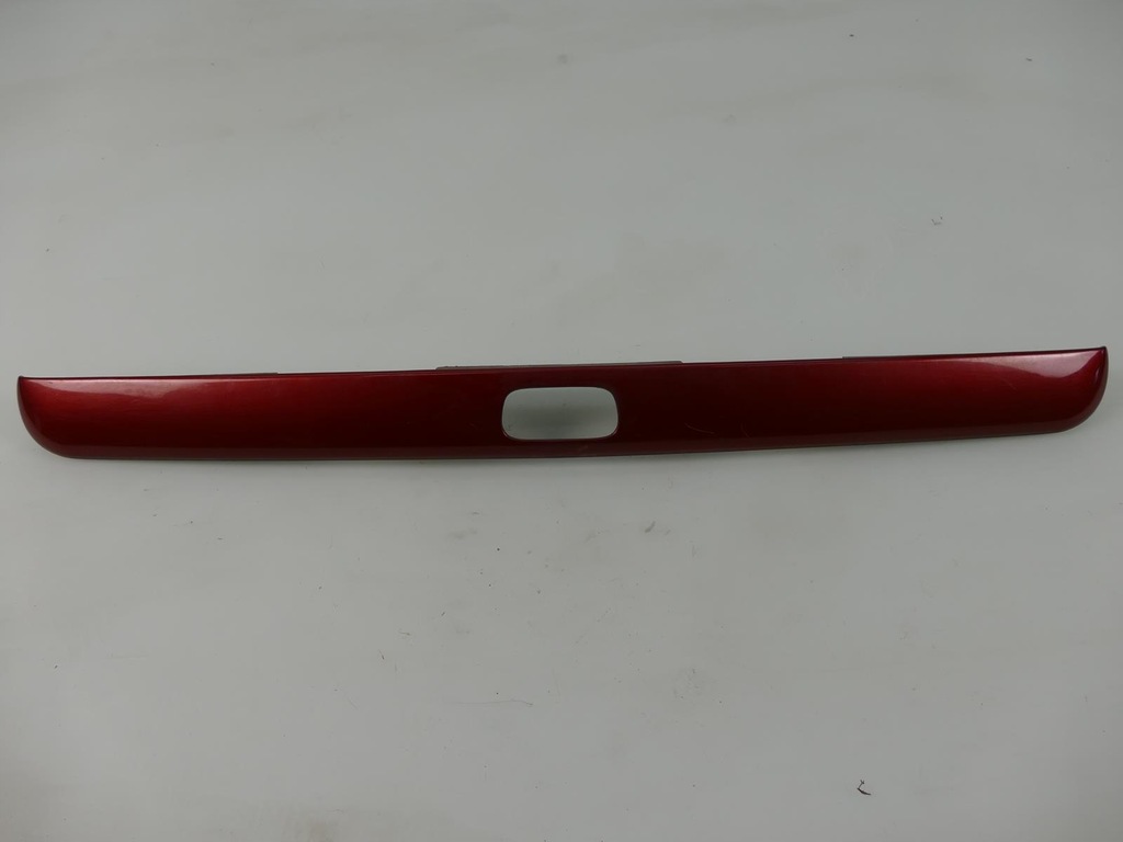 фото №1, Volvo s40 i накладка кришки багажника задня молдинг