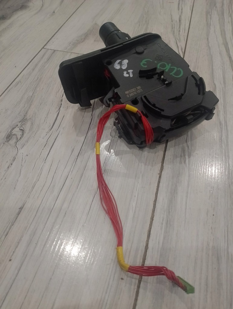 фото №3, Перемикач світла renault clio iii 88102002