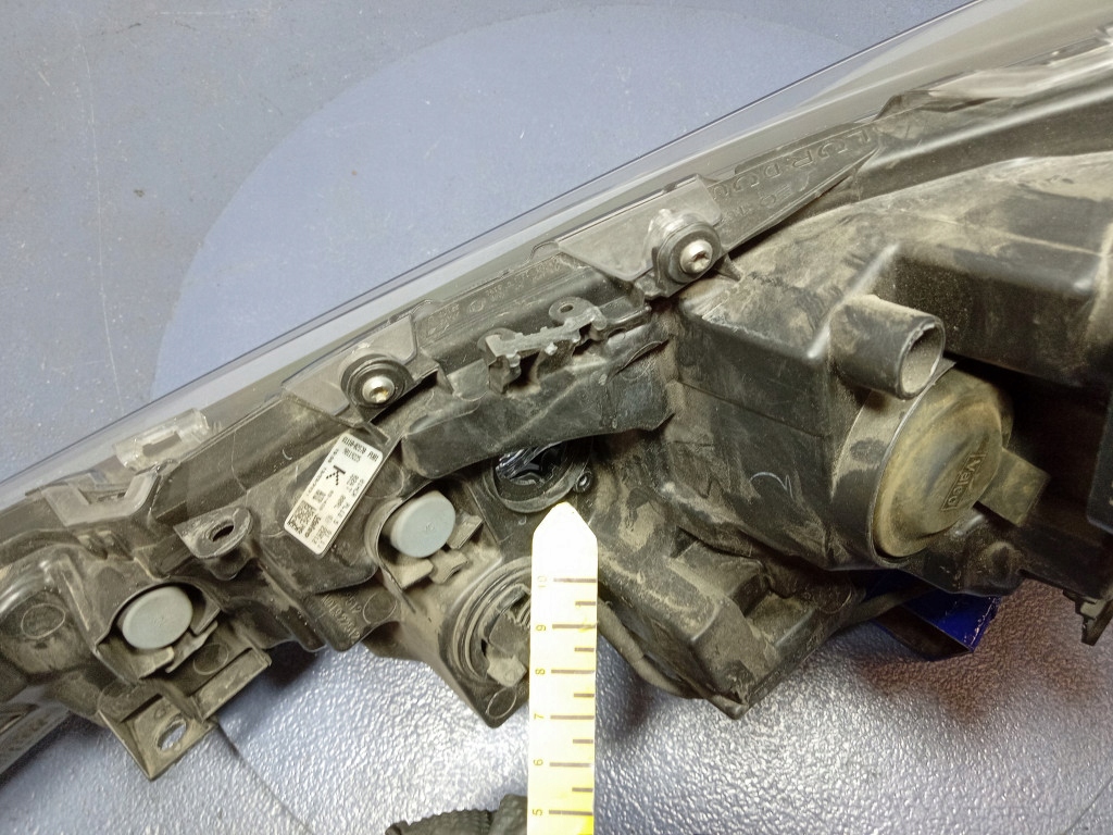 фото №11, Toyota corolla e21 фара правый перед лампа передняя 81110-02s70