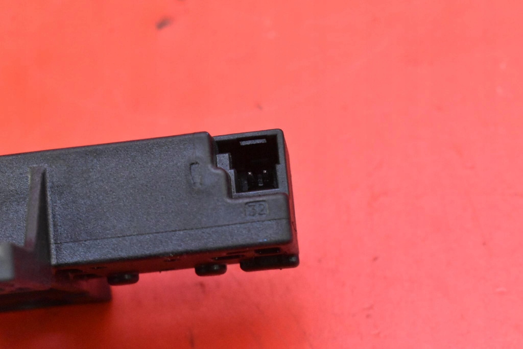 Купити Антена kessy 4m0907247 audi e-tron 55 18-21