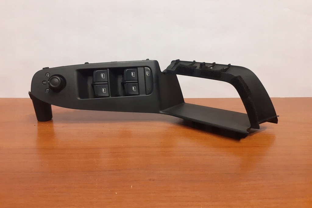 фото №11, Кнопка керування вікон лівих передніх двері audi a4 8k2, b8