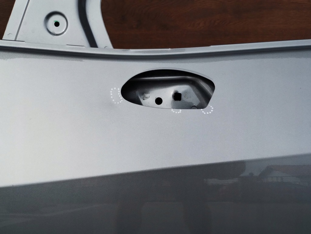 Двері лівий перед bmw 2 active tourer u06 7932379 оригінальний номер прокладка сріблястий в гарному стані Доставка