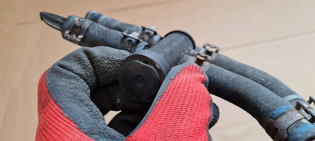 фото №8, A4 b8 клапан розподільник пального дизель 8t0127247c a5 8t q5