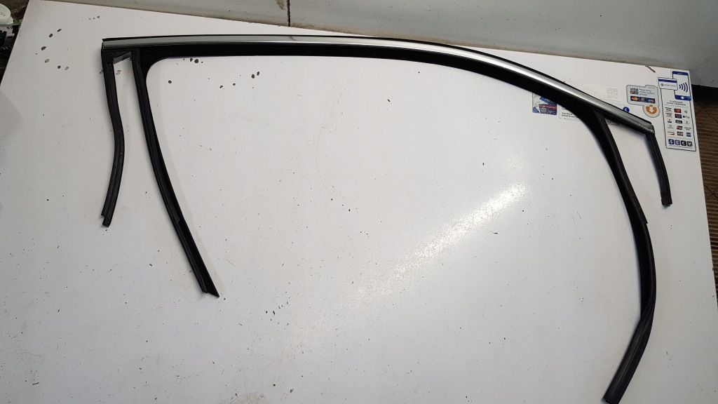 фото №1, Молдинг прокладка двері ліва opel adam