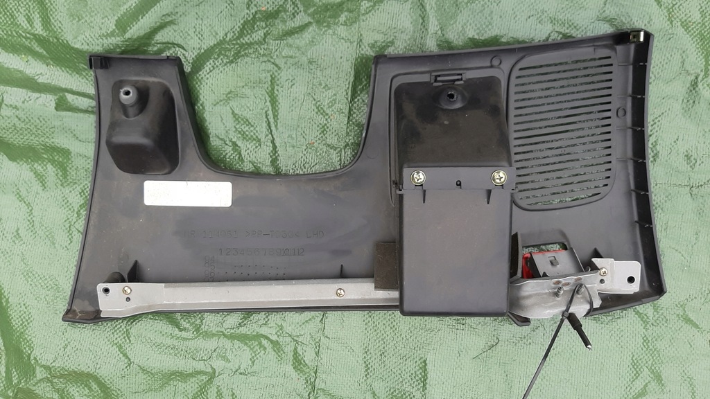 фото №5, Захист панелі консолі mitsubishi carisma