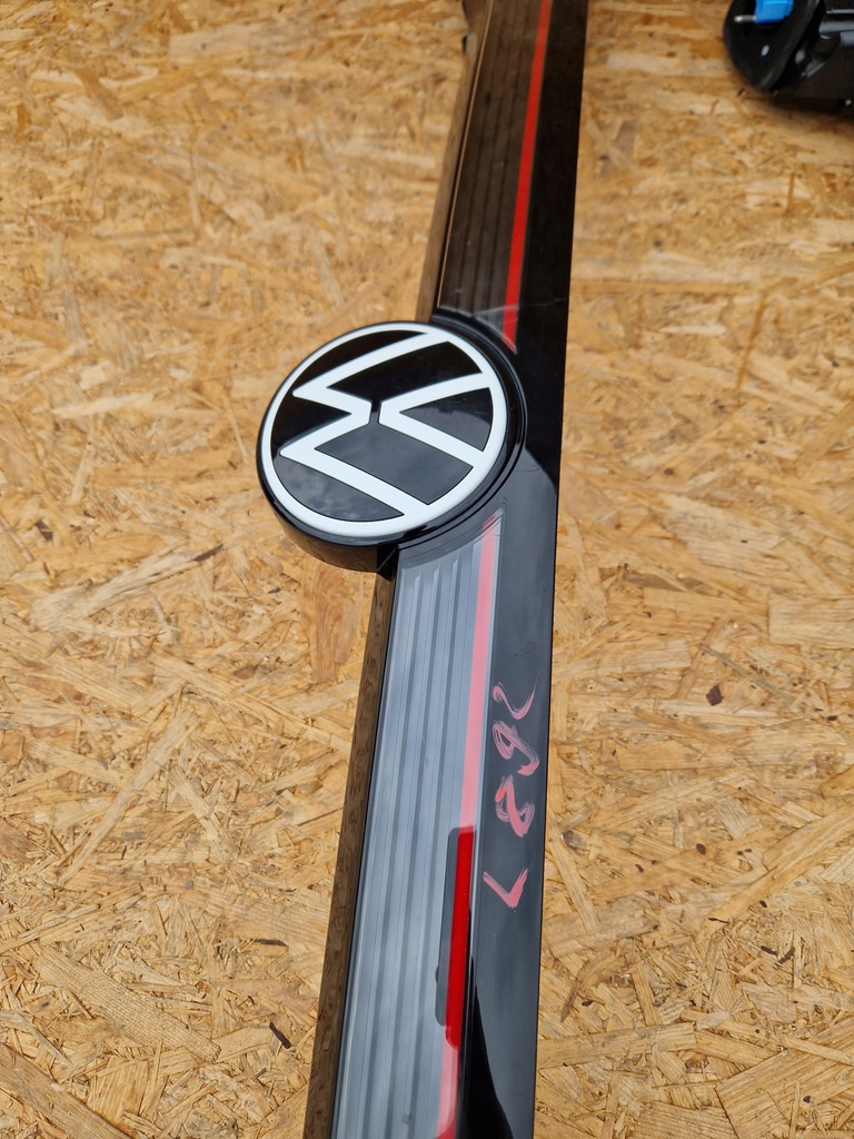 фото №11, Vw id4 id.4 лампа задняя задняя 11a945307b накладка