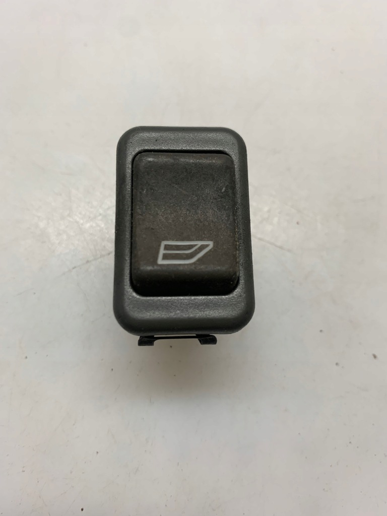 фото №1, Переключатель окон volvo 03458028