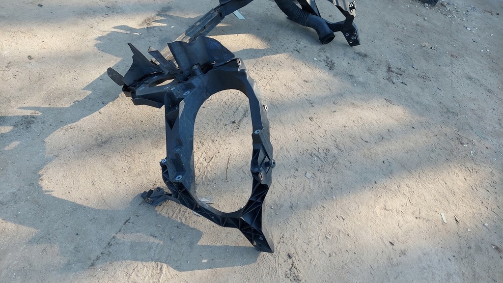 фото №8, Voyager town caravan 08-20r pas передній панель фари