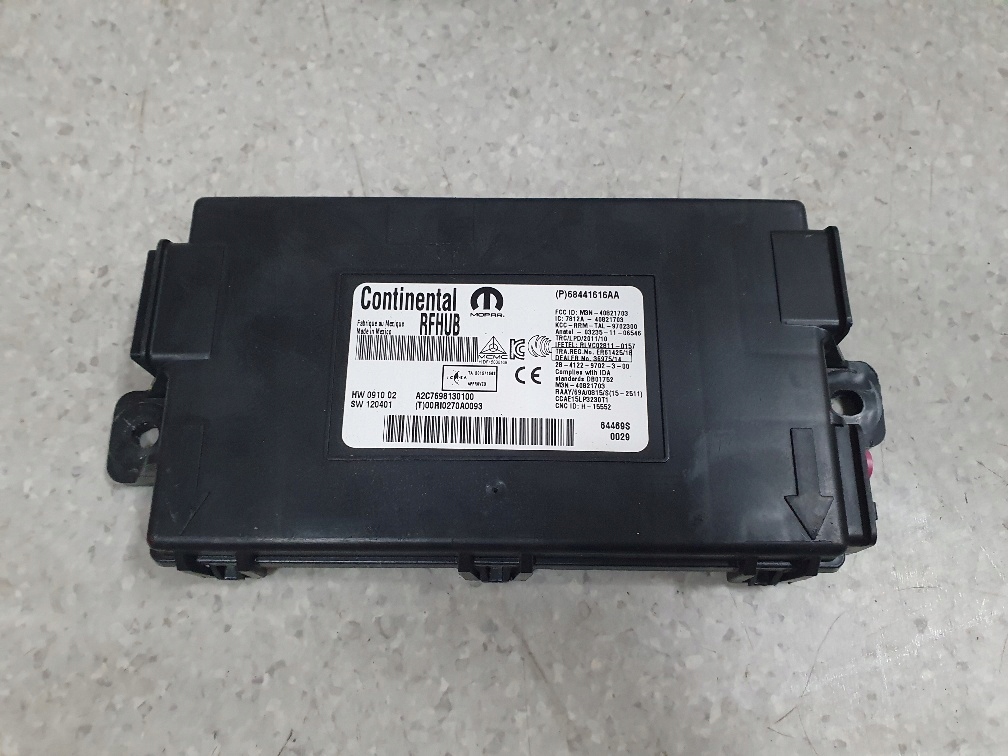 фото №1, Challenger lift 2019- rfhub модуль keyless 6841616aa