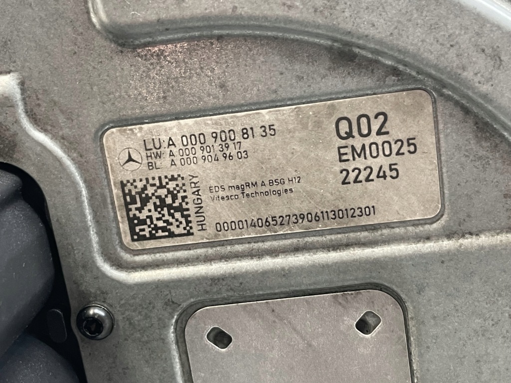 Mercedes оригінальний номер a0009008135 w206 генератор Ціна