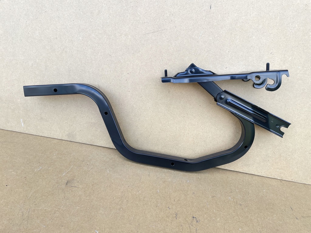 фото №1, Петля кришки задня задній mazda 3 sedan