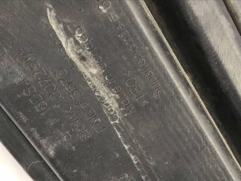 Dodge ram молдинг бампера перед 13ds-r-1200m с Разборки