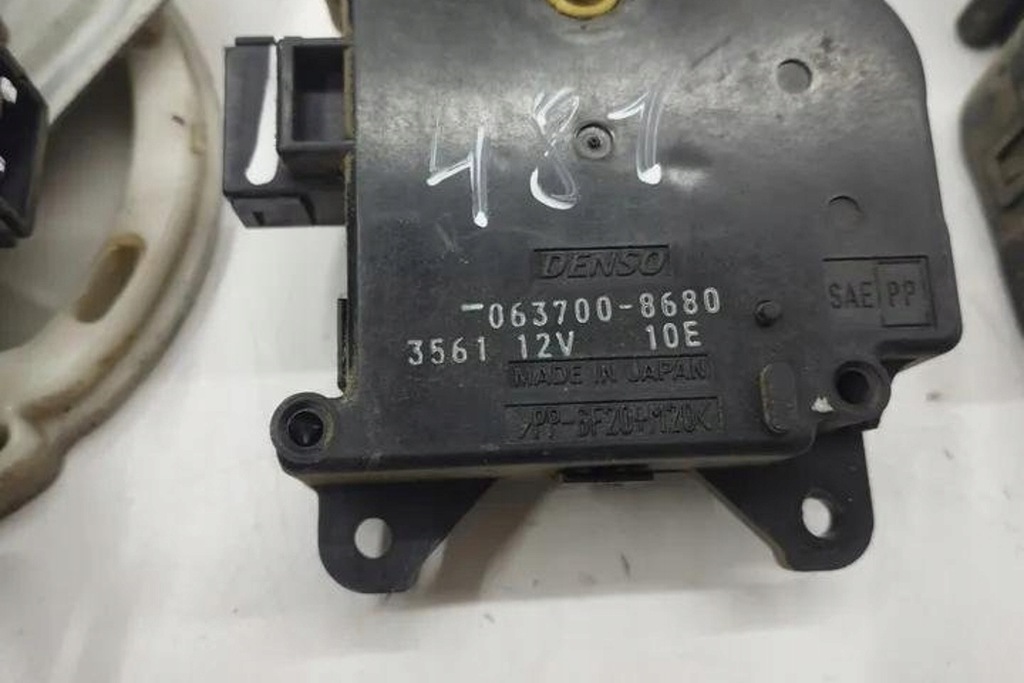 фото №8, Клапаны управляющий отопители toyota avensis _t25_ 0637008680 2.2l дизель