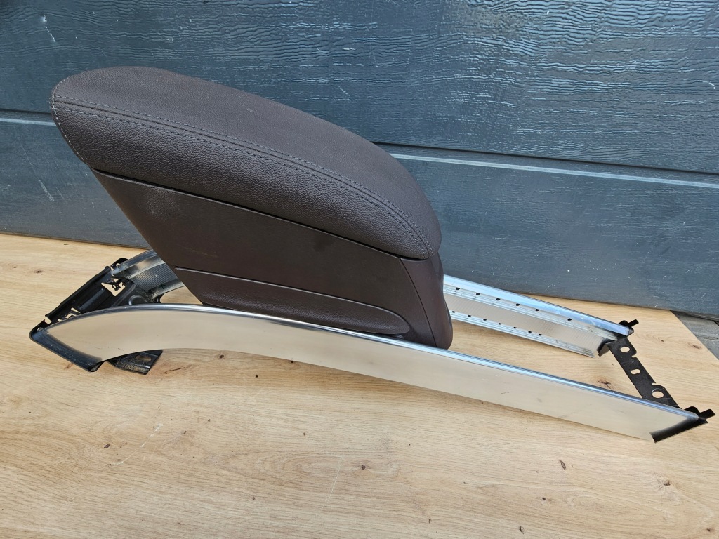 Opel meriva b подлокотник туннель средний коричневый Киев