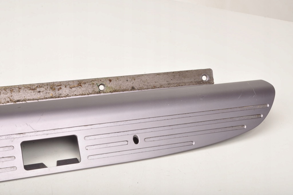 фото №3, Aston martin db9 защита кромка багажника