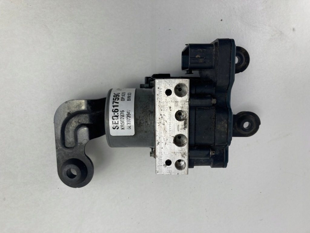 Купити Chrysler pacifica 2017+ насос блок керування abs esp під  радар p68397394aa