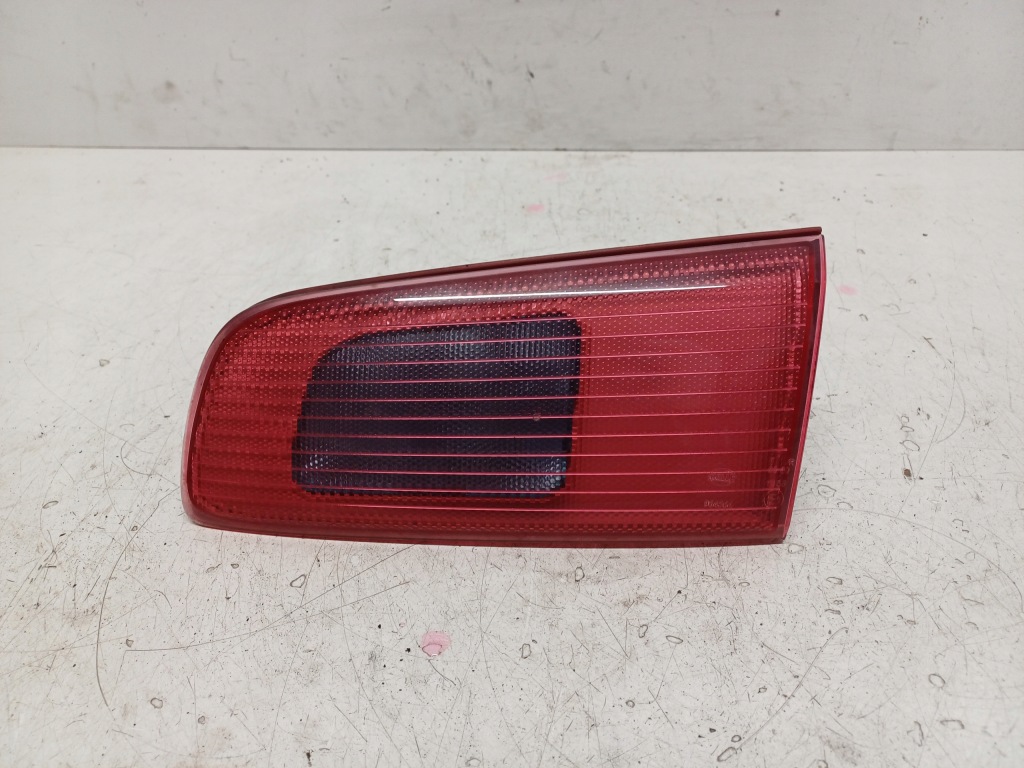 фото №1, Mazda 2 ii dy 02- лампа права задня w кришка 3m71-13547-ag