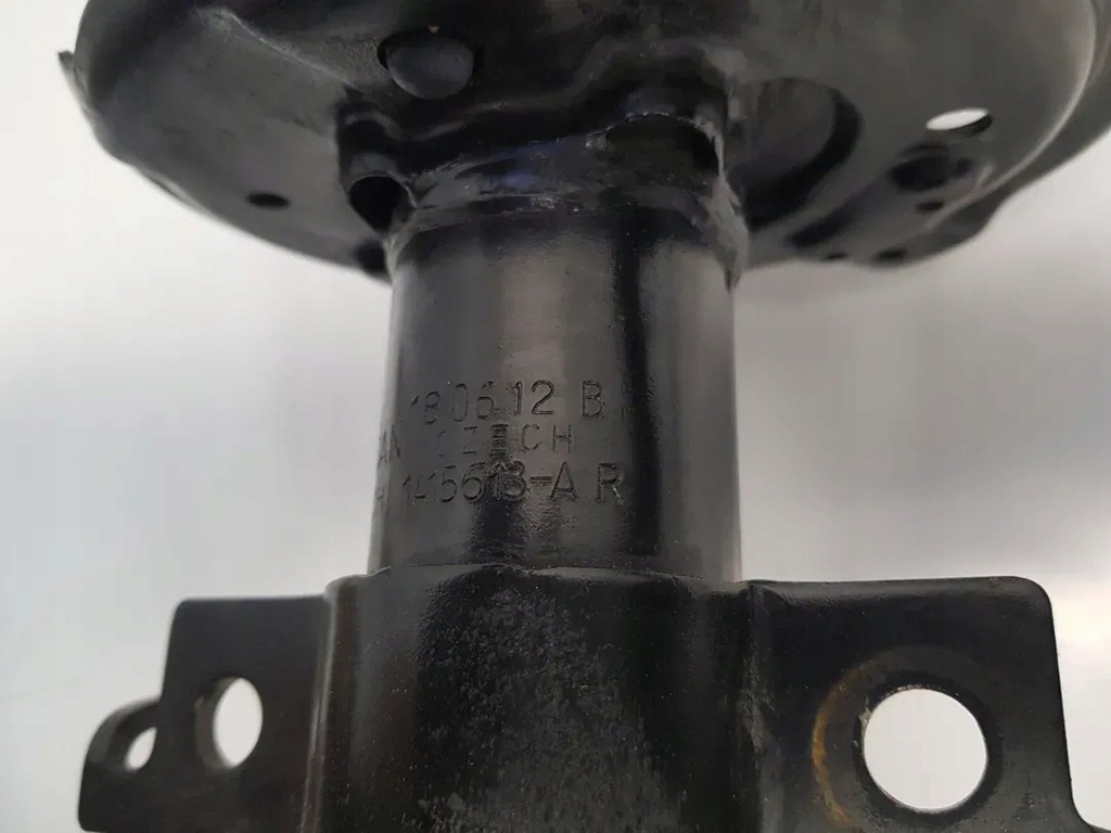 фото №11, Поворотный кулак амортизатор левый правый перед kadjar механическая коробка передач бензин 54302 54303 1a