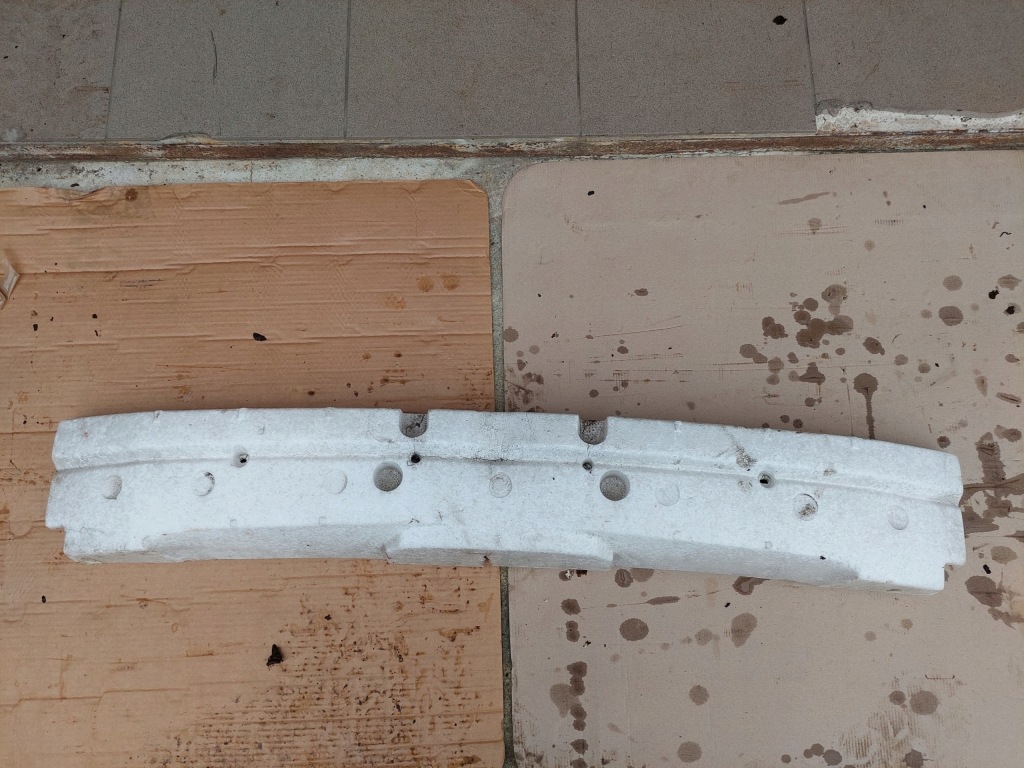 фото №1, Mitsubishi outlander i абсорбер бампера перед