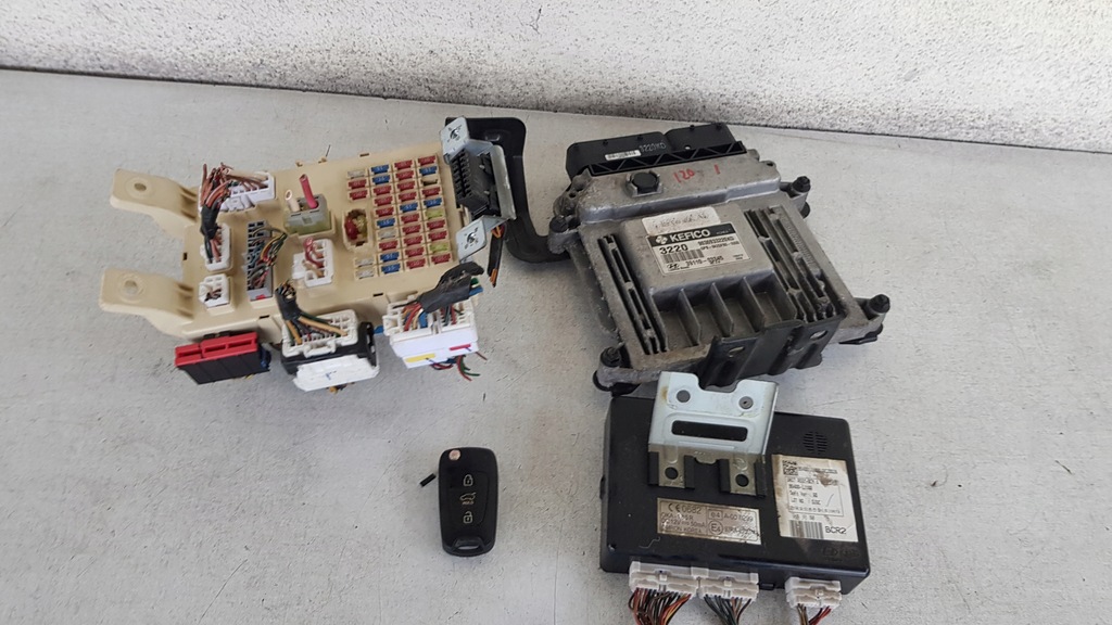 фото №1, Бортовий комп'ютер набір hyundai i20 i 1.2 16v