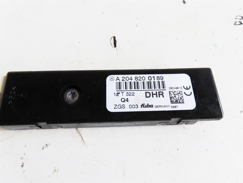 фото №1, Усилитель антенны mercedes c klasa w204 2007-2014 rok a2048200189