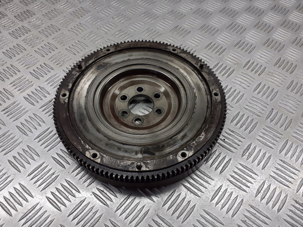 фото №1, Колесо маховик skoda fabia ii 1.4 tdi 045105273d