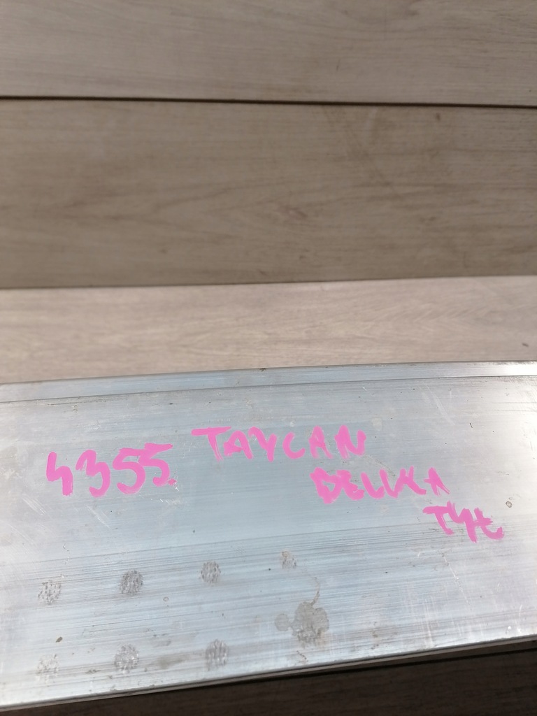 фото №10, Porsche taycan балка бампер задняя усилитель задние