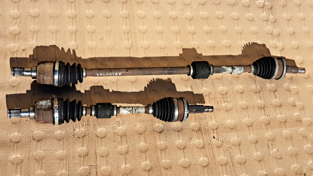 фото №1, Hyundai veloster - приводной вал 1.6 gdi автоматическая коробка передач