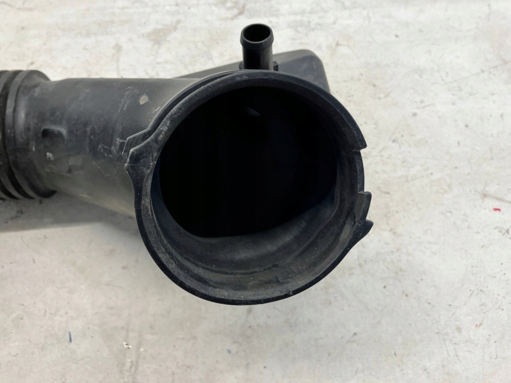 фото №4, Rav4 iv гибрид труба впуска воздуха корпус фильтра воздуха