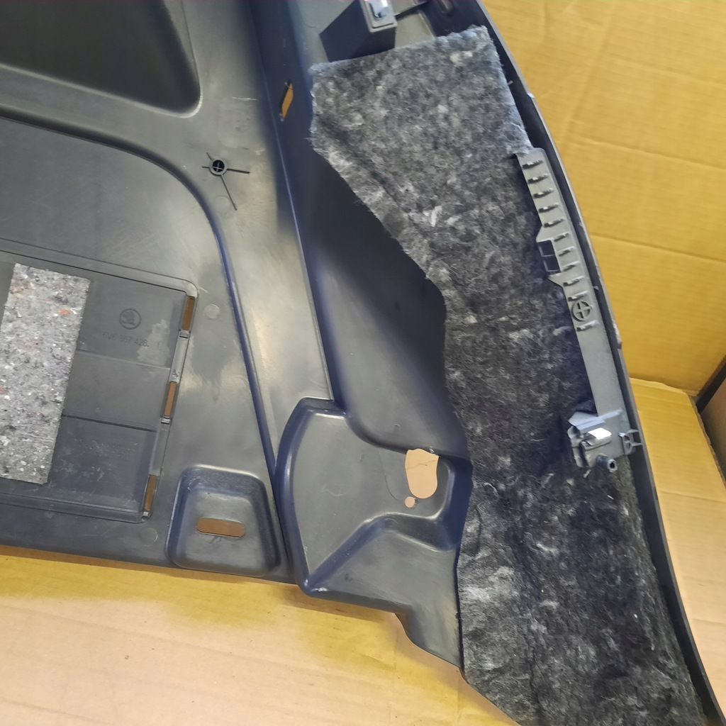 фото №12, Skoda fabia 3 hb обшивка багажника правый 6v6867428