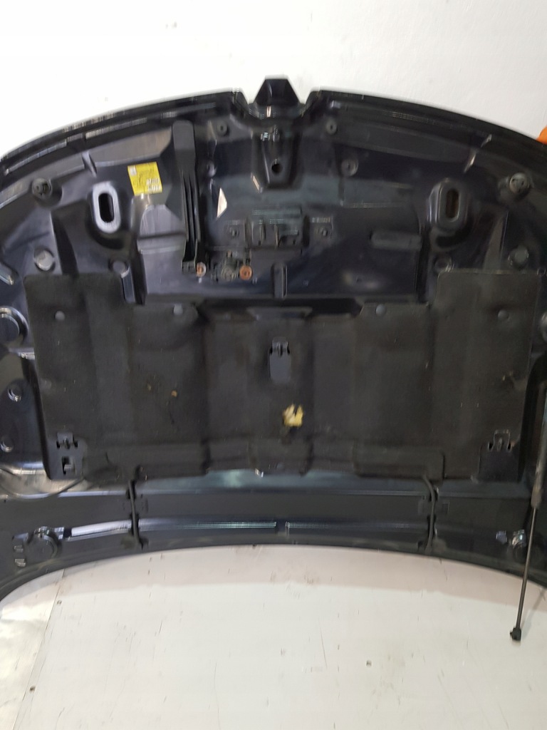 Капот кришка двигуна renault megane 3 рестайлінг  12r європа  tegne в Україні