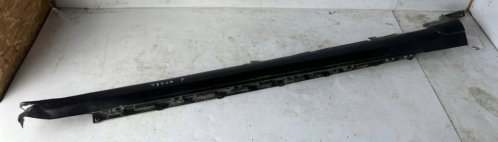 фото №1, Молдинг поріг права tesla model s lift