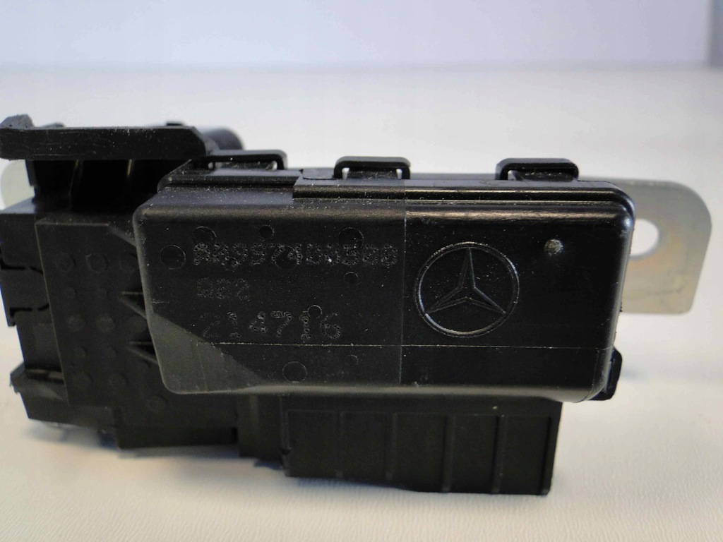 фото №7, Mercedes a klasa w176 176 lift замок крышки задний