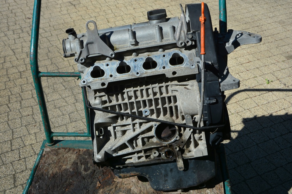 фото №1, Двигатель блок блок двигателя vw polo 6r 1.4 cgg