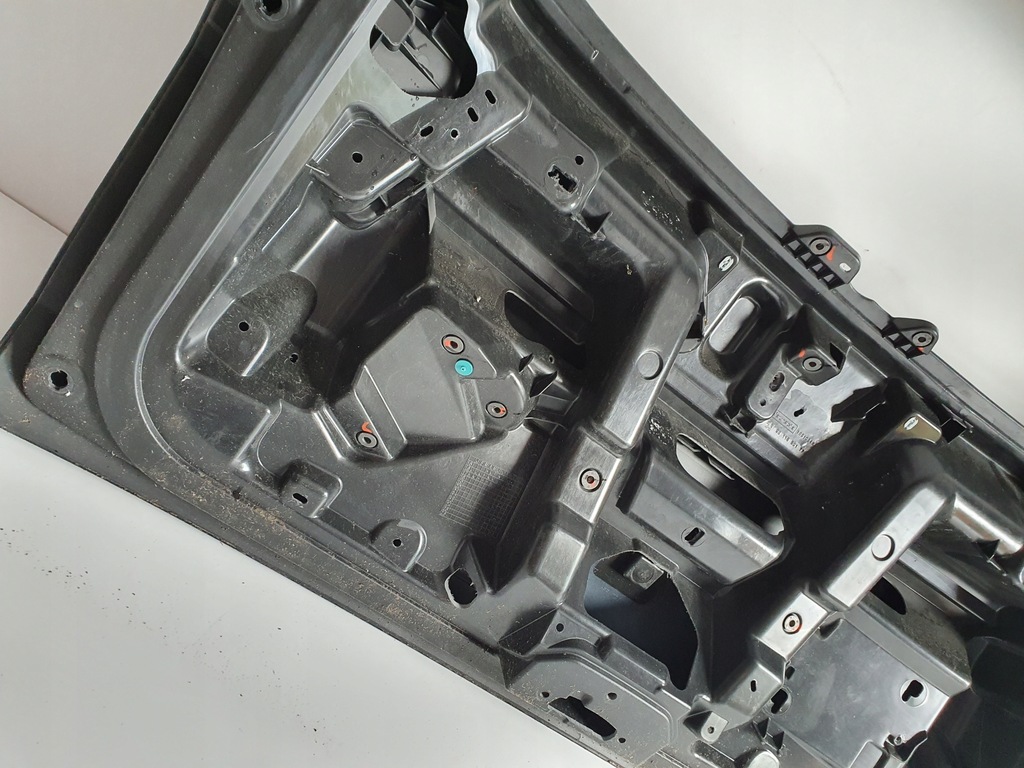 фото №8, Крышка багажника задняя задняя peugeot 308 ii